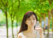 雷火电竞app-攻防转换的唯一支点，拉什福德如何以比利时风暴碾碎塞维利亚的传控基因