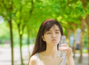 雷火电竞app-攻防转换的唯一支点，拉什福德如何以比利时风暴碾碎塞维利亚的传控基因